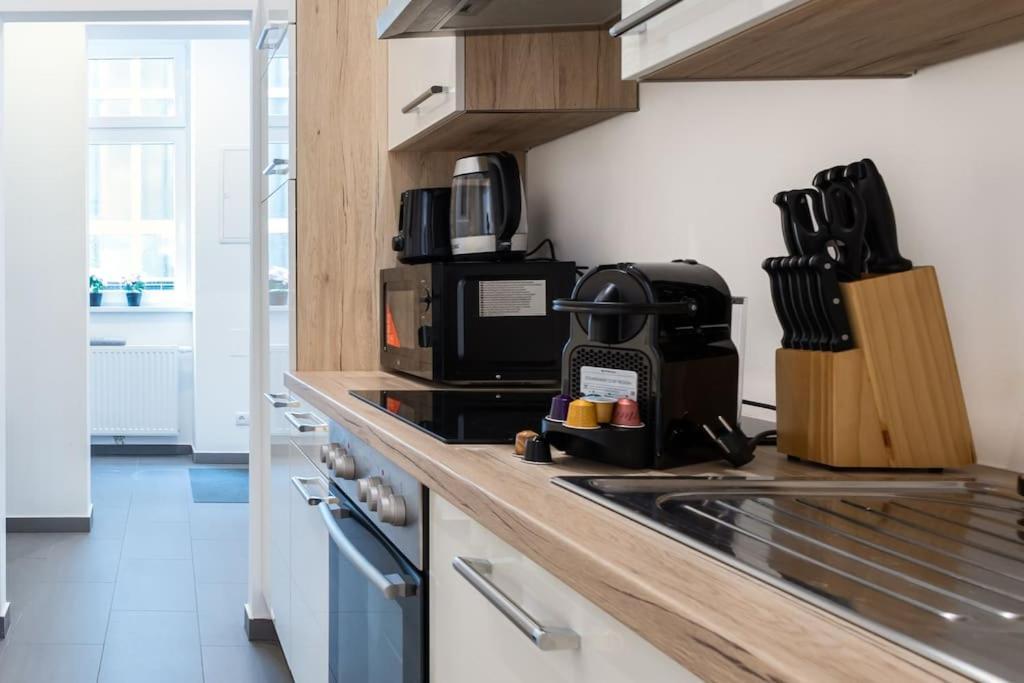 Orestaliving - Spacious 2Br On The Danube Canal Wien Ngoại thất bức ảnh